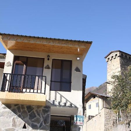 Eka'S Guest House メスティア エクステリア 写真